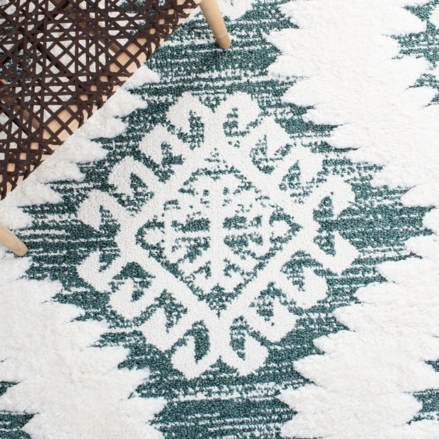 Safavieh Moroccan Tassel Shag Mts652Y Green/Ivory Rug.