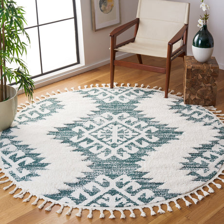 Safavieh Moroccan Tassel Shag Mts652Y Green/Ivory Rug.