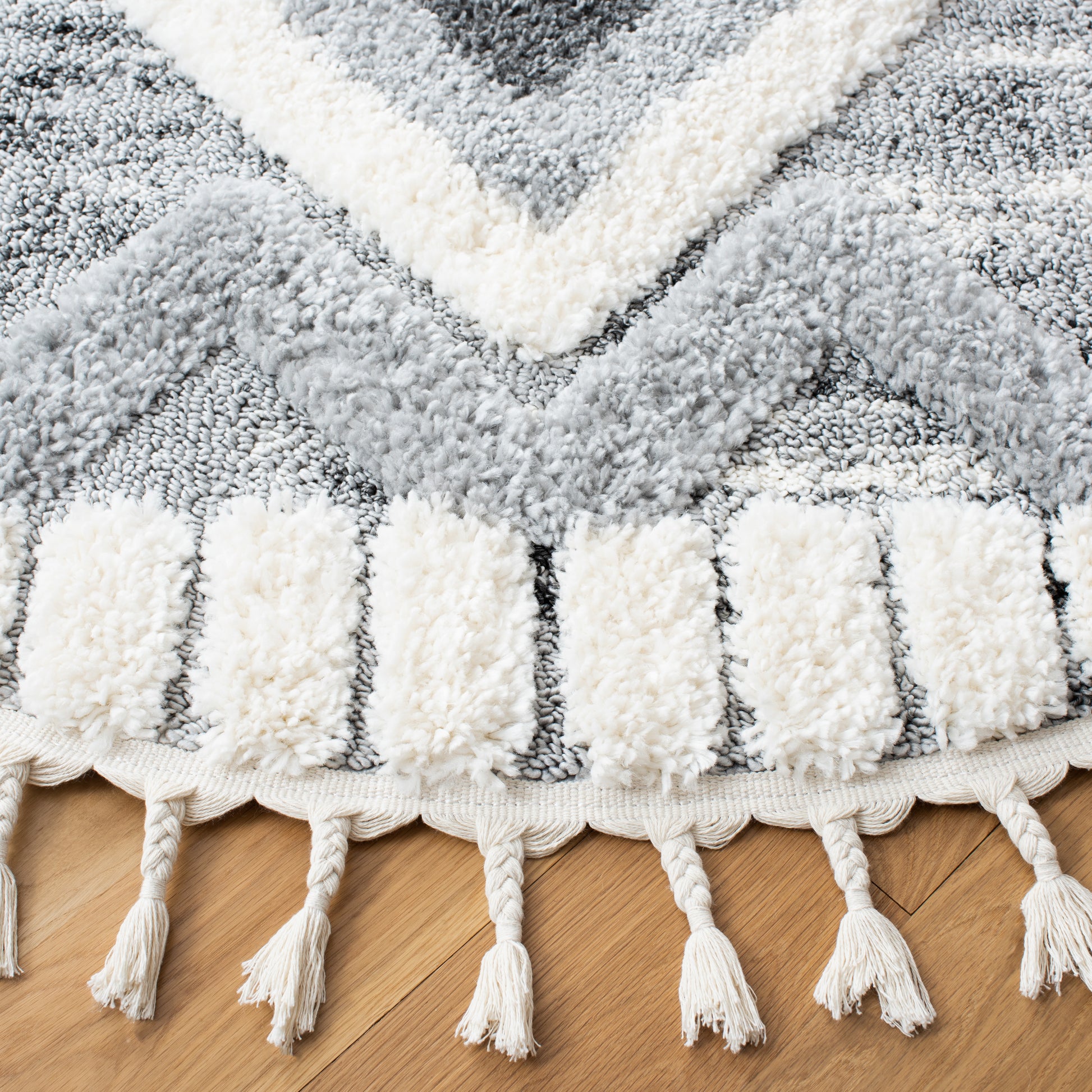 Safavieh Moroccan Tassel Shag Mts656F Grey/Ivory Area Rug