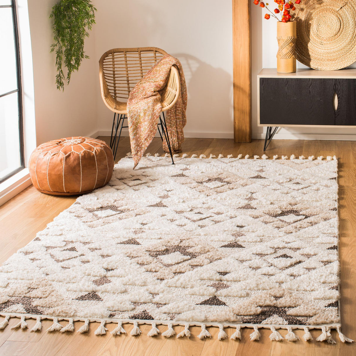 Safavieh Moroccan Tassel Shag Mts688A Ivory/Brown Rug.
