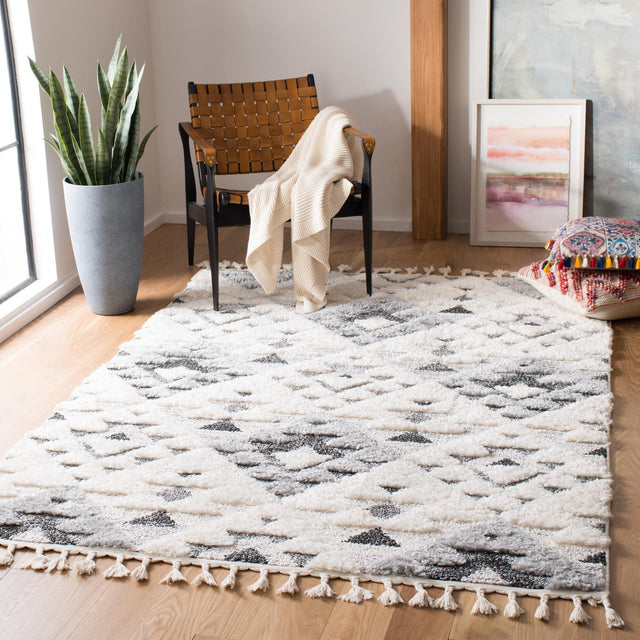 Safavieh Moroccan Tassel Shag Mts688F Ivory/Grey Rug.