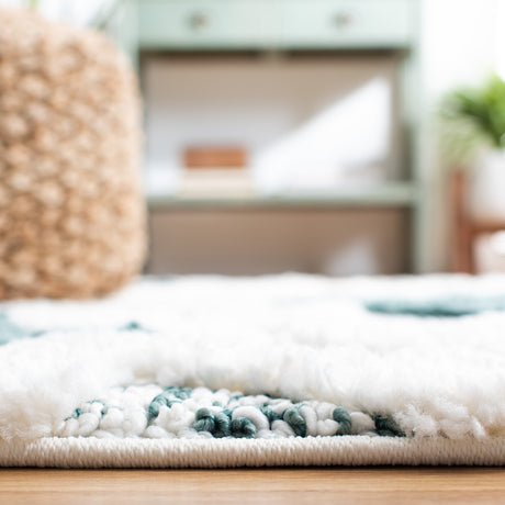 Safavieh Moroccan Tassel Shag Mts688Y Green/Ivory Rug.