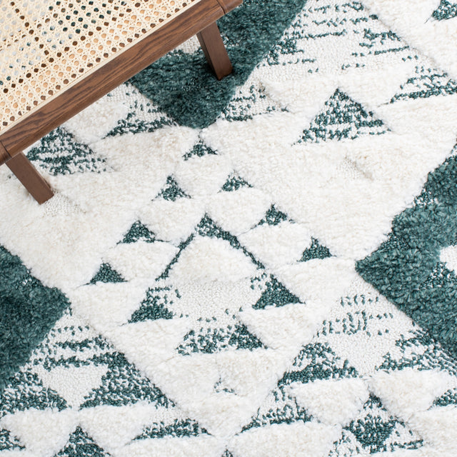 Safavieh Moroccan Tassel Shag Mts688Y Green/Ivory Rug.