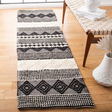 Safavieh Natura Nat102Z Black/Ivory Rug.