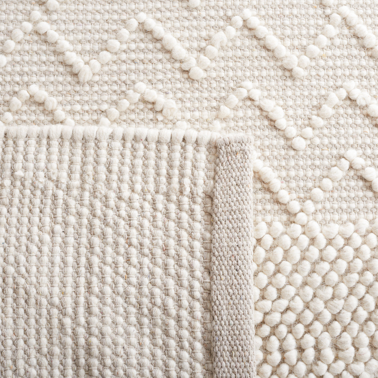 Safavieh Natura Nat125A Ivory Rug.