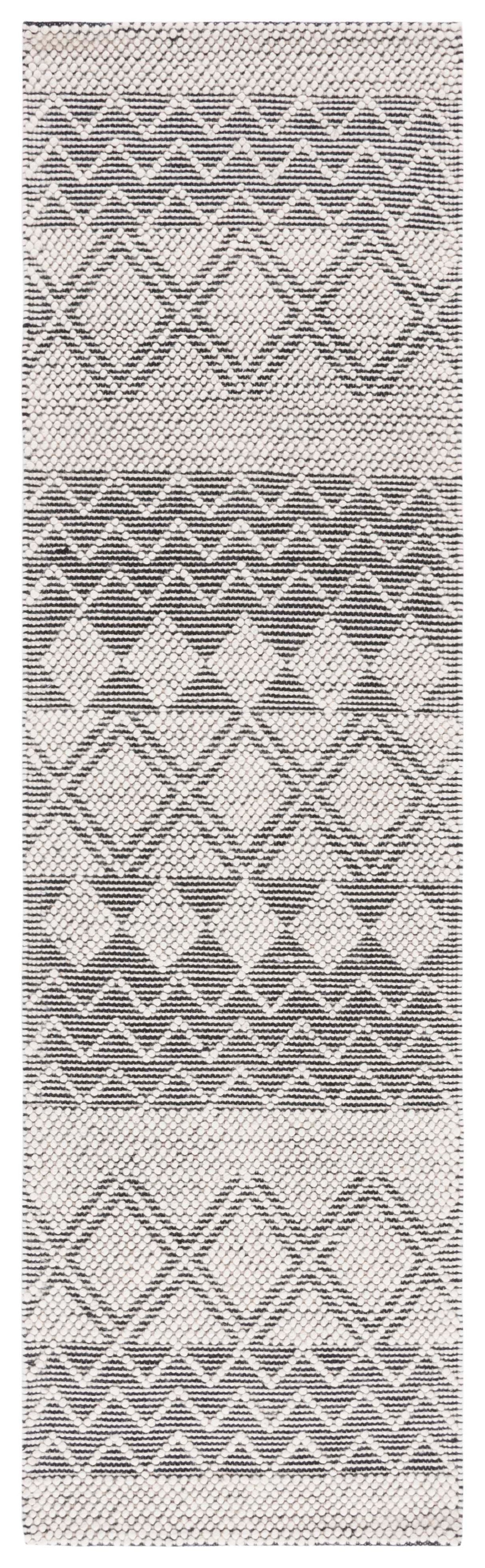 Safavieh Natura Nat125Z Black/Ivory Rug.