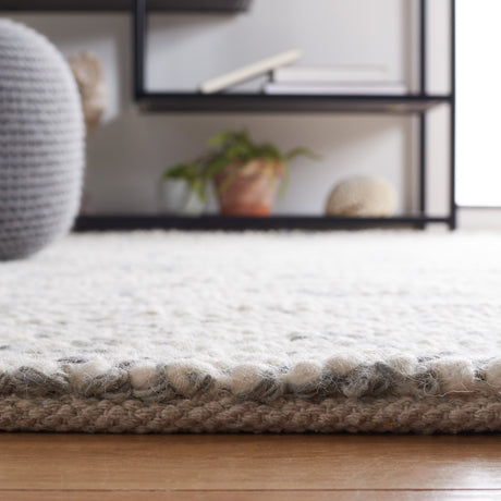 Safavieh Natura Nat182F Grey/Ivory Rug.