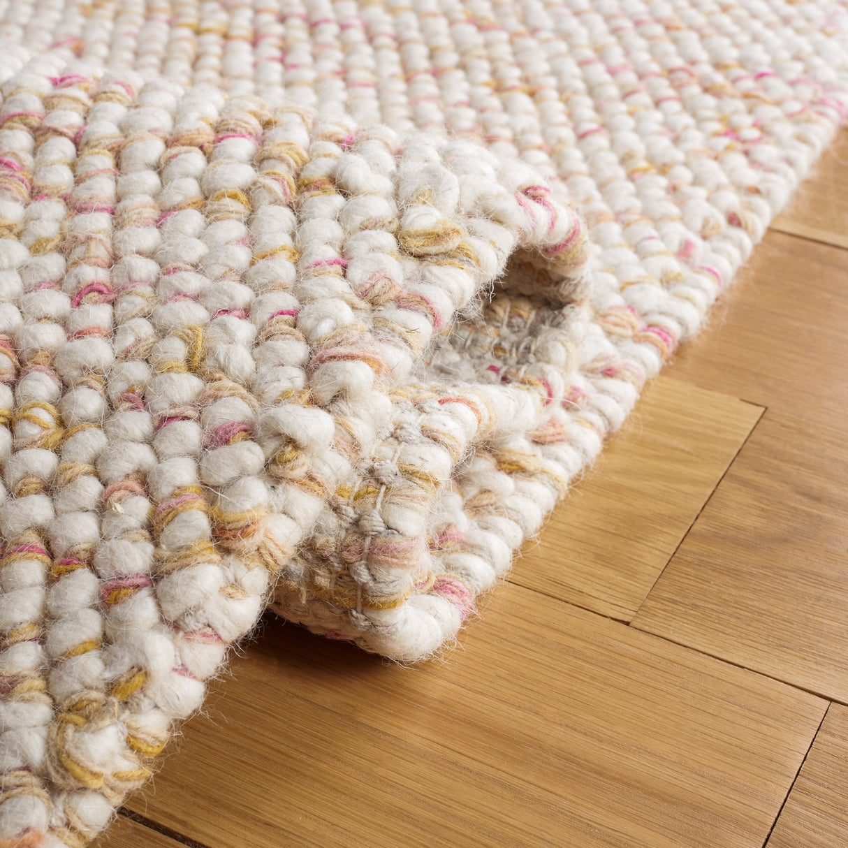 Safavieh Natura Nat182Q Red/Ivory Rug.