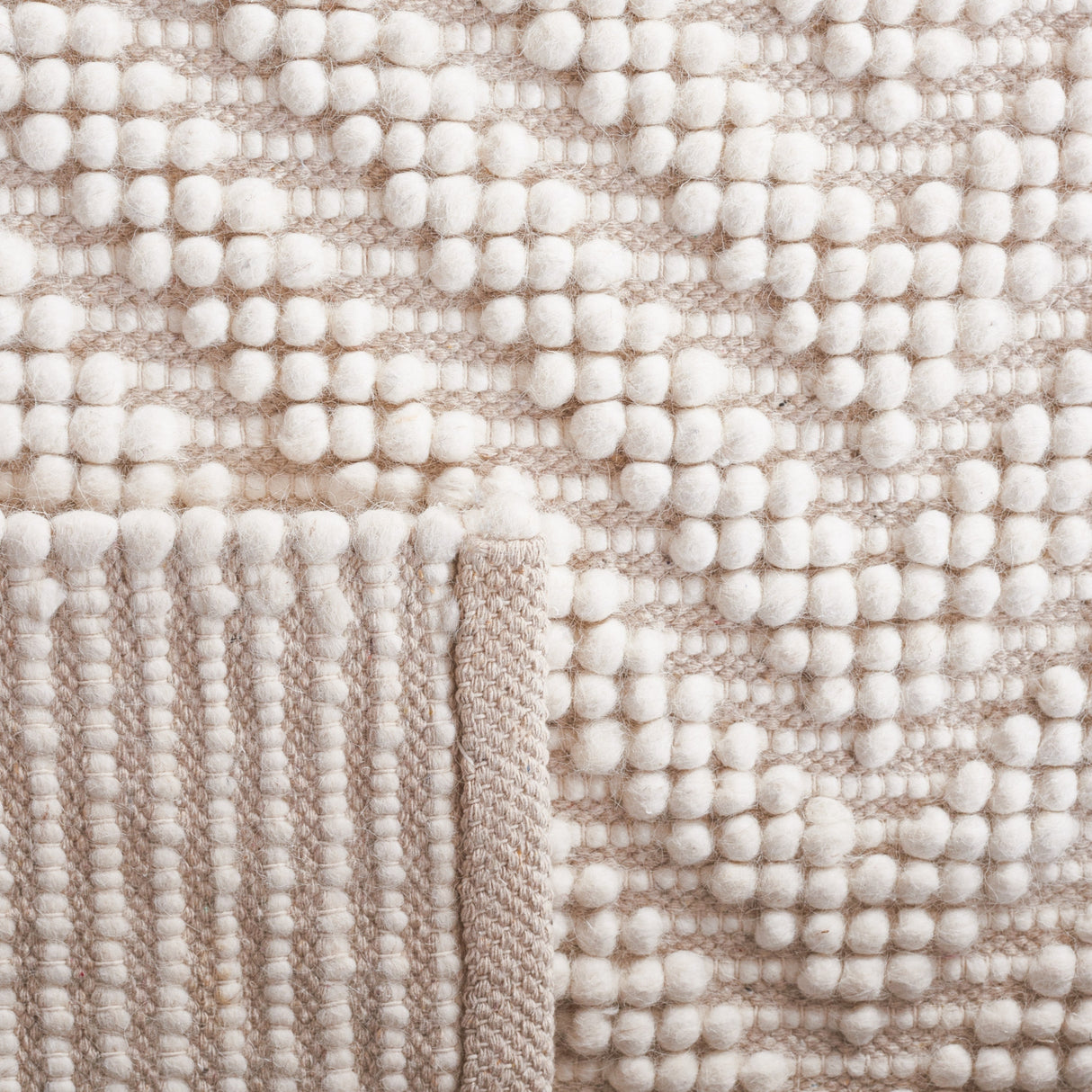 Safavieh Natura Nat276A Ivory Rug.