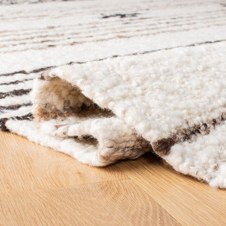 Safavieh Natura Nat325Z Black/Ivory Rugs.