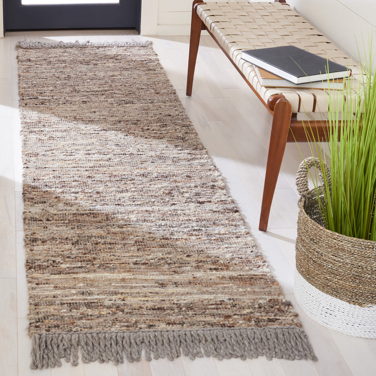 Safavieh Natura Nat327T Brown/Ivory Rugs.