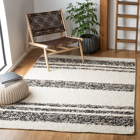 Safavieh Natura Nat328Z Black/Ivory Area Rug