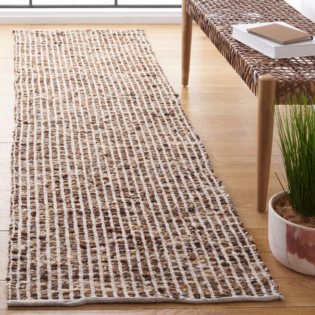 Safavieh Natura Nat331E Ivory/Taupe Rug.