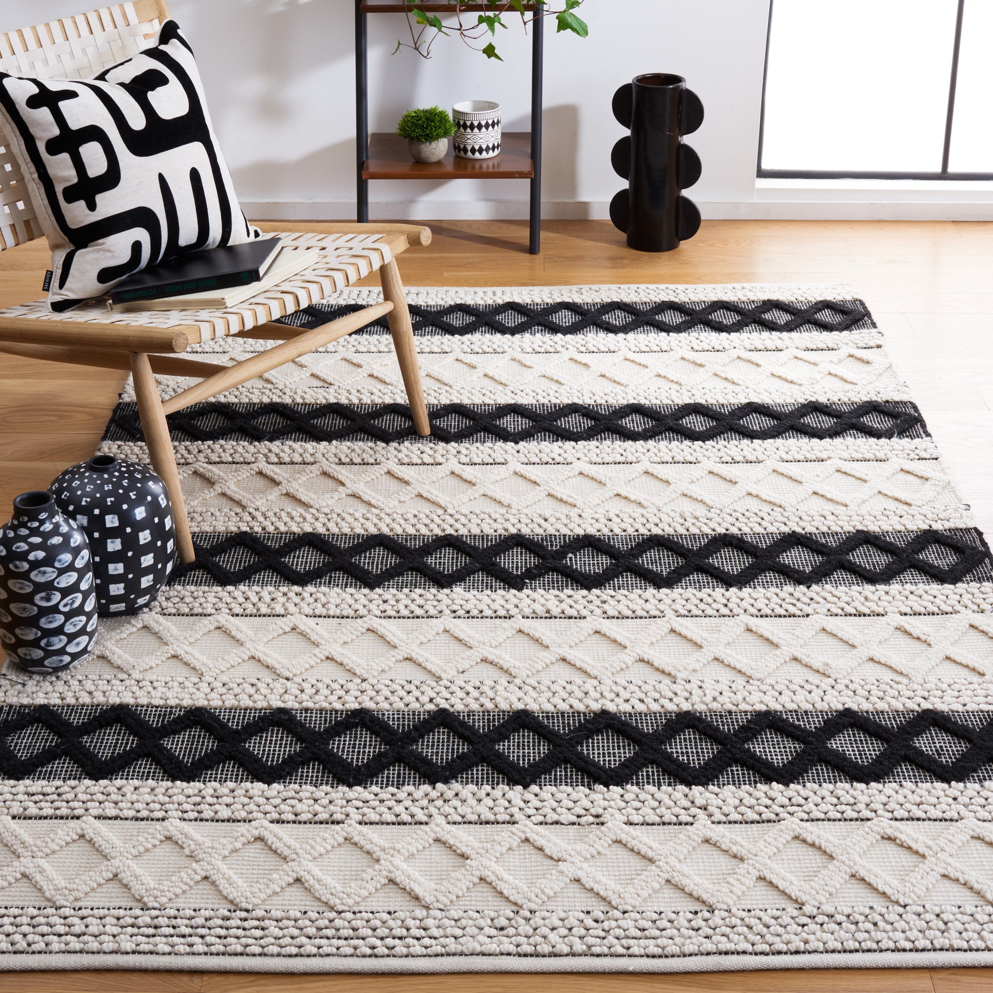 Safavieh Natura Nat334A Ivory/Black Area Rug