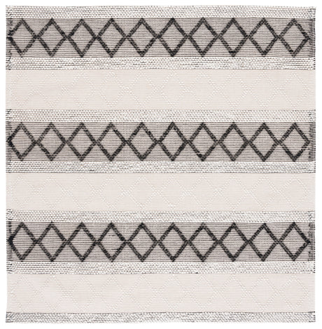 Safavieh Natura Nat334A Ivory/Black Rug.