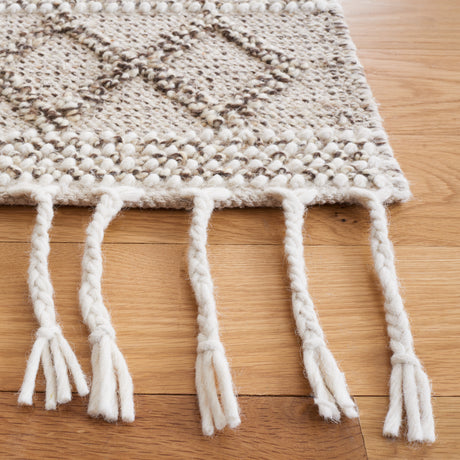 Safavieh Natura Nat337A Ivory/Brown Rug.