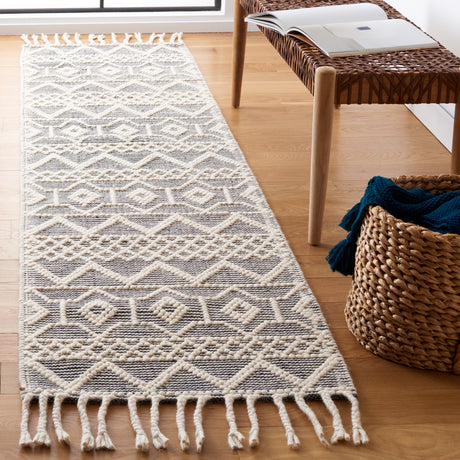 Safavieh Natura Nat341A Ivory/Black Rug.