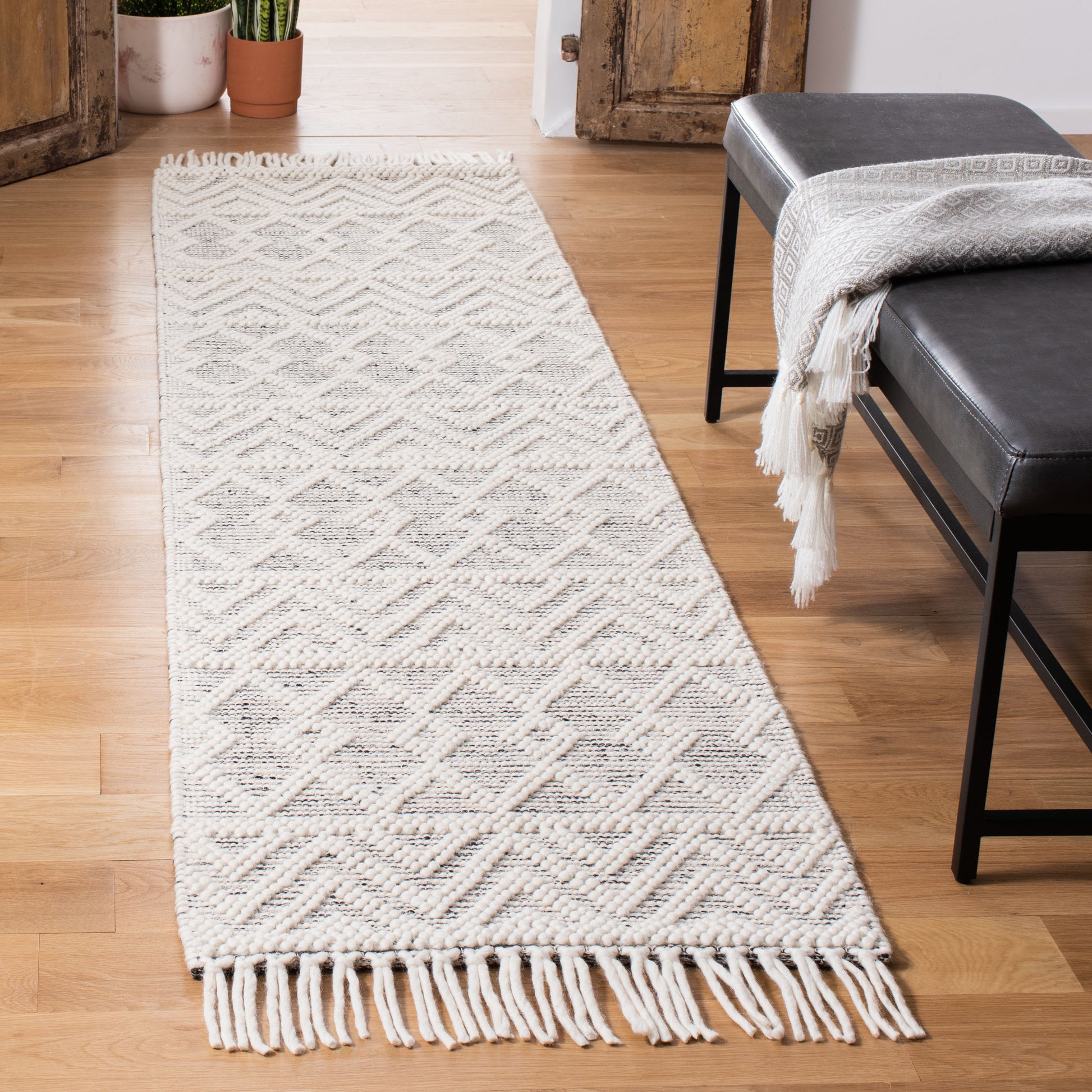 Safavieh Natura Nat353A Ivory/Black Area Rug