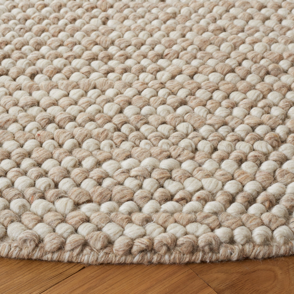 Safavieh Natura Nat426B Beige/Ivory Rug.