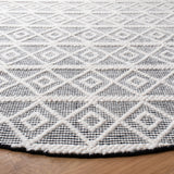 Safavieh Natura Nat477A Ivory/Black Rugs.