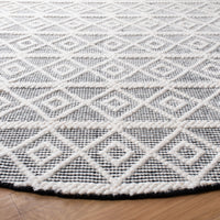 Safavieh Natura Nat477A Ivory/Black Area Rug