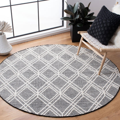 Safavieh Natura Nat478A Ivory/Black Area Rug