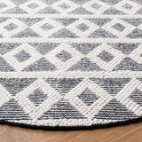 Safavieh Natura Nat479A Ivory/Black Rugs.
