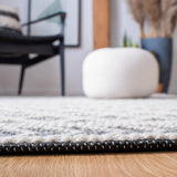 Safavieh Natura Nat482A Ivory/Black Rugs.