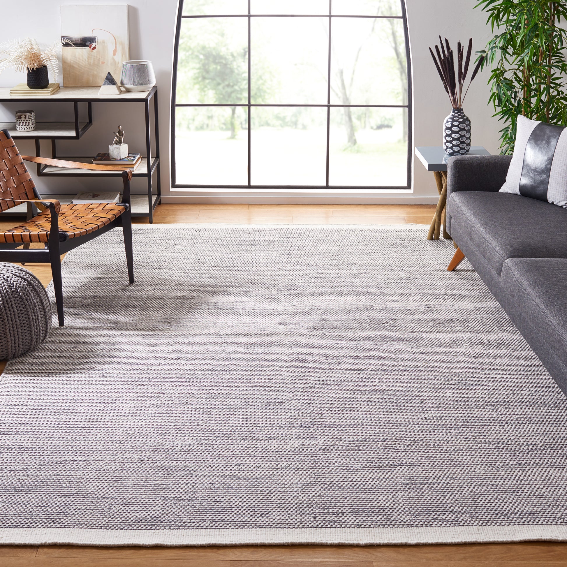 Safavieh Natura Nat776Z Black/Ivory Area Rug