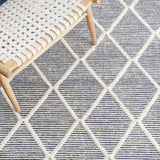 Safavieh Natura Nat832N Navy/Ivory Rug.