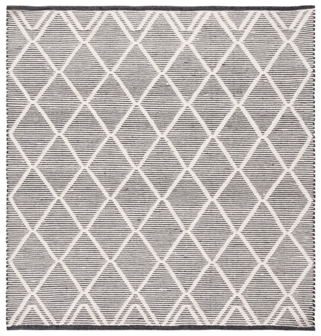 Safavieh Natura Nat832Z Black/Ivory Rug.