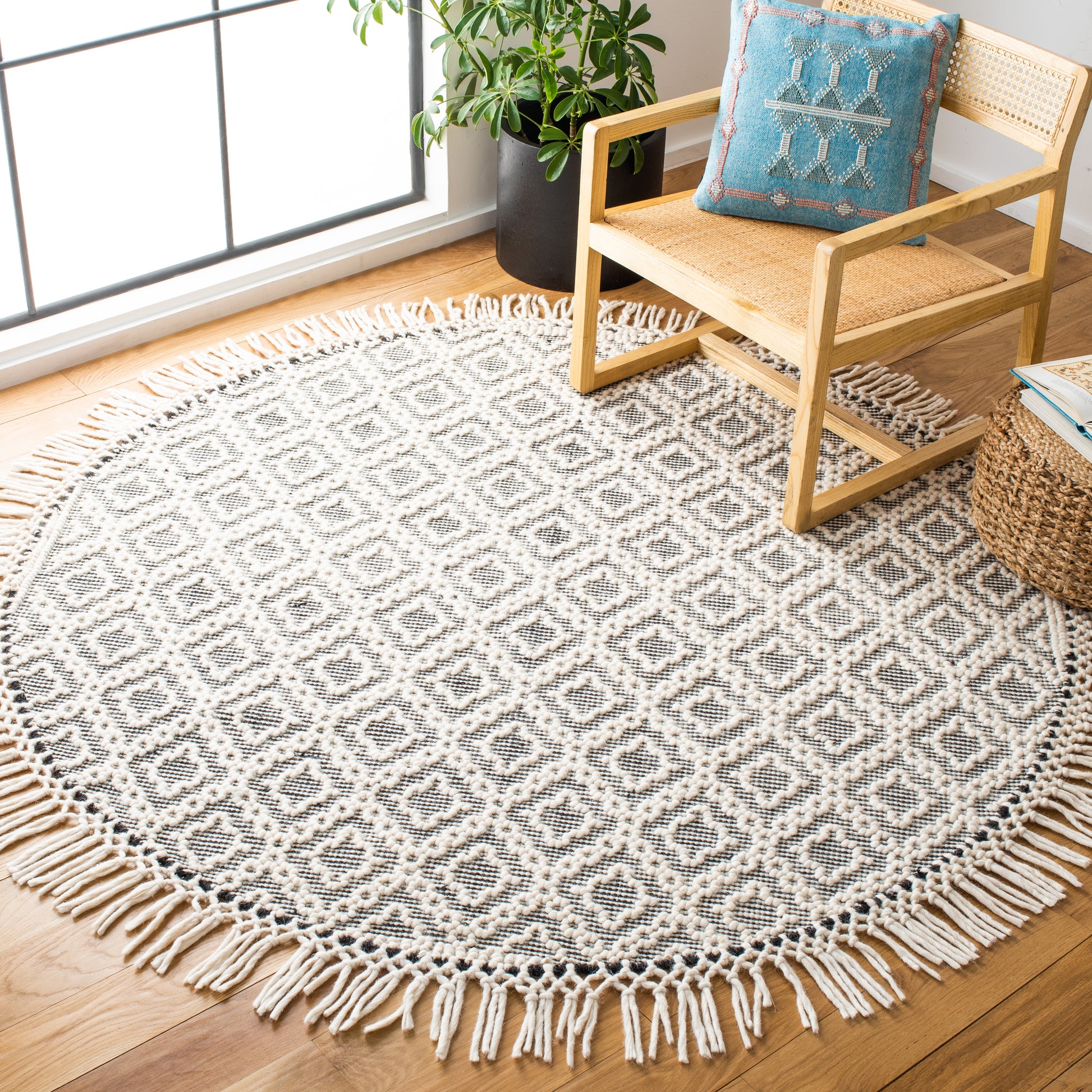 Safavieh Natura Nat860A Ivory/Black Area Rug