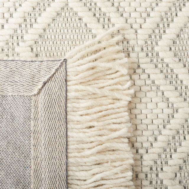 Safavieh Natura Nat870A Ivory Rug.