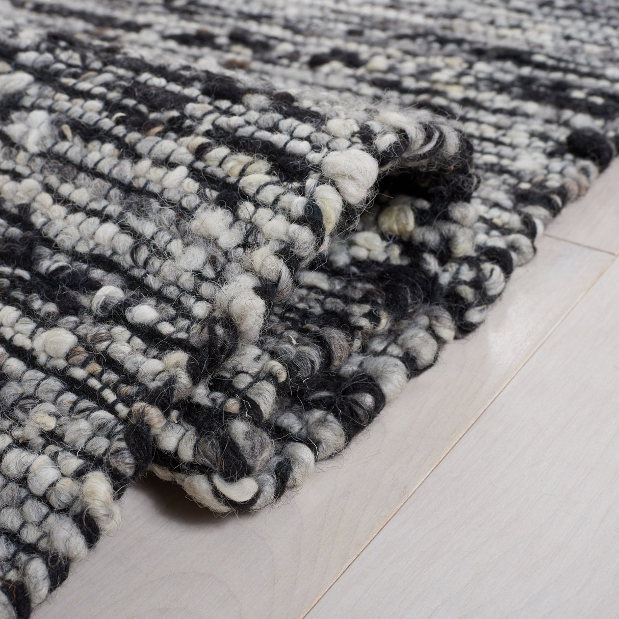 Safavieh Natura Nat925Z Black Rug.