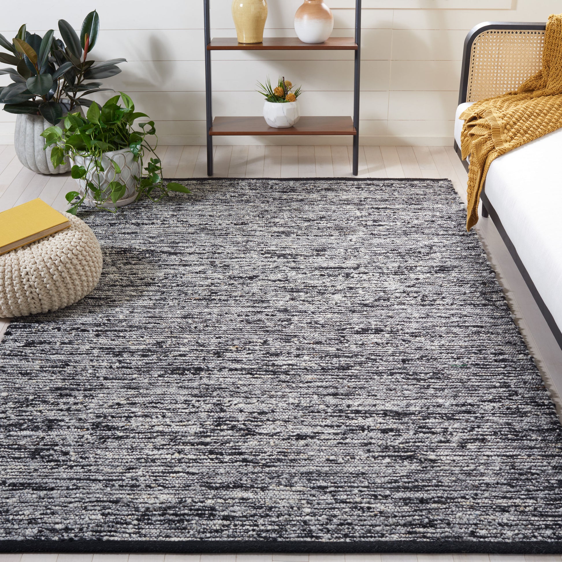 Safavieh Natura Nat925Z Black Area Rug