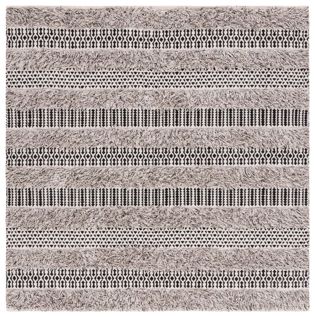 Safavieh Natura Nat926Z Black/Ivory Rug.