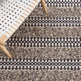 Safavieh Natura Nat927Z Black/Ivory Rug.