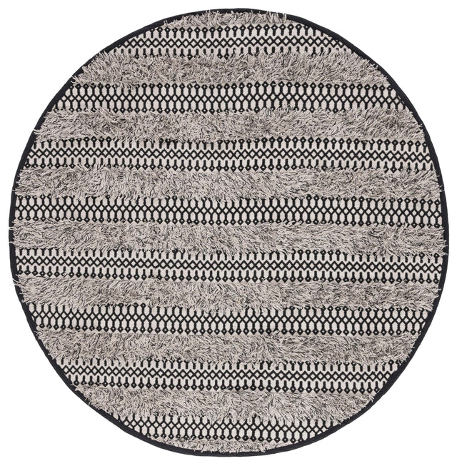 Safavieh Natura Nat927Z Black/Ivory Rug.
