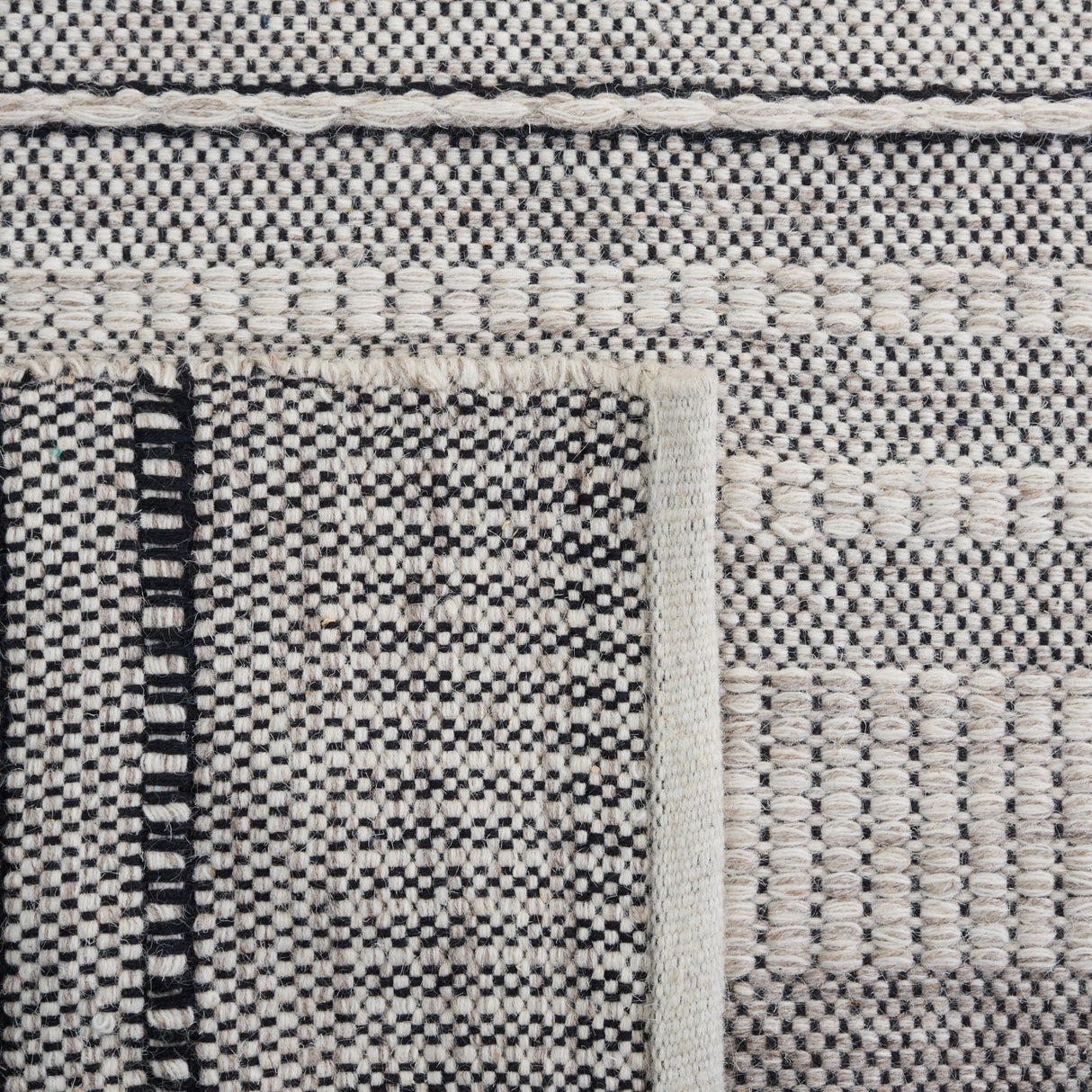 Safavieh Natura Nat931F Grey/Black Rug.