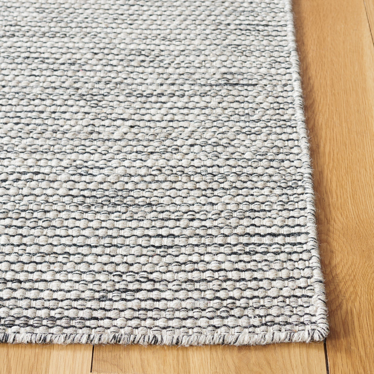 Safavieh Natura Nat975F Grey/Ivory Rug.
