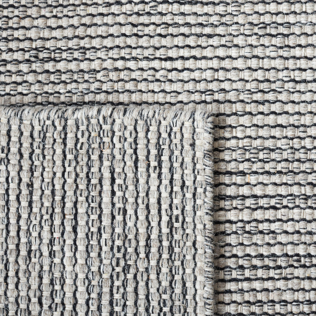 Safavieh Natura Nat975F Grey/Ivory Rug.