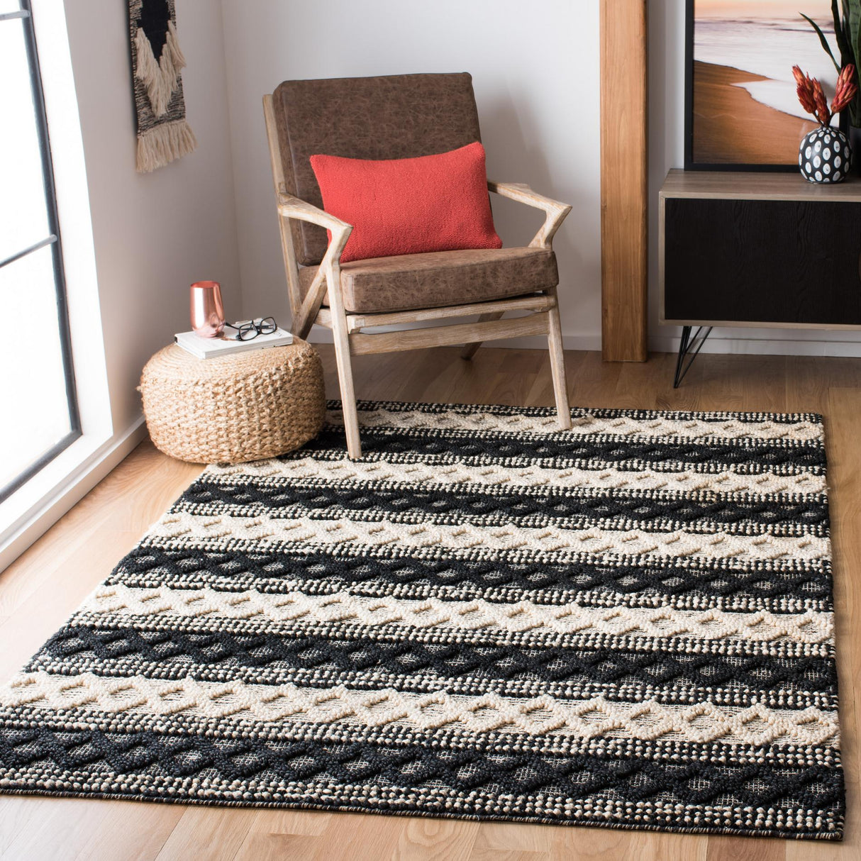 Safavieh Natural Fiber Nf568Z Black/Ivory Rugs.