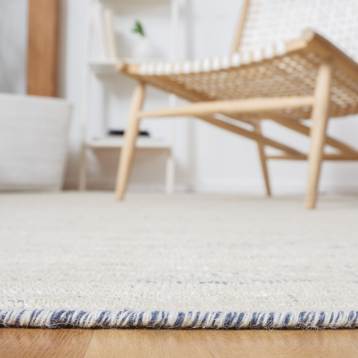 Safavieh Natural Fiber Nfb555B Beige/Grey Rug.