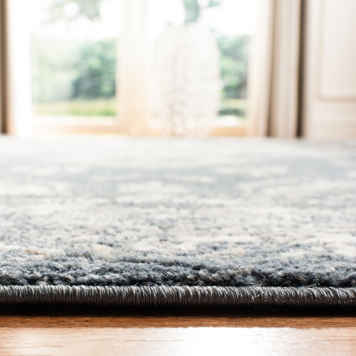 Oregon Rug Blue Safavieh Oregon Ore898A Blue/Creme Rug - Safavieh – BuyAreaRugs.com