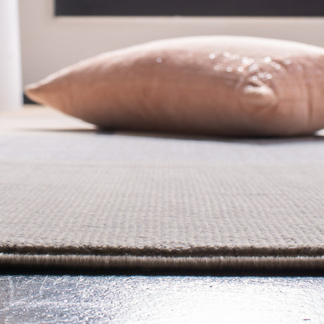 Safavieh Orwell Orw302A Ivory/Taupe Rug.