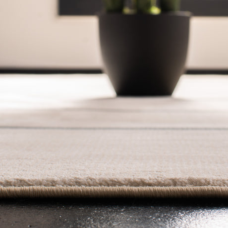 Safavieh Orwell Orw391A Ivory/Navy Rug.