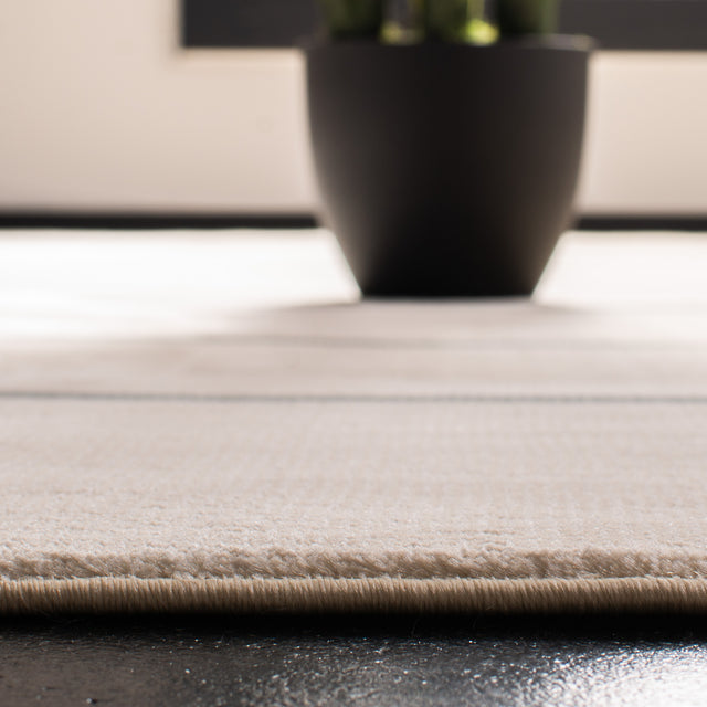 Safavieh Orwell Orw391A Ivory/Navy Rug.