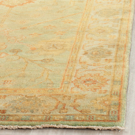 Safavieh Oushak Osh117B Dark Green/Light Green Rug.