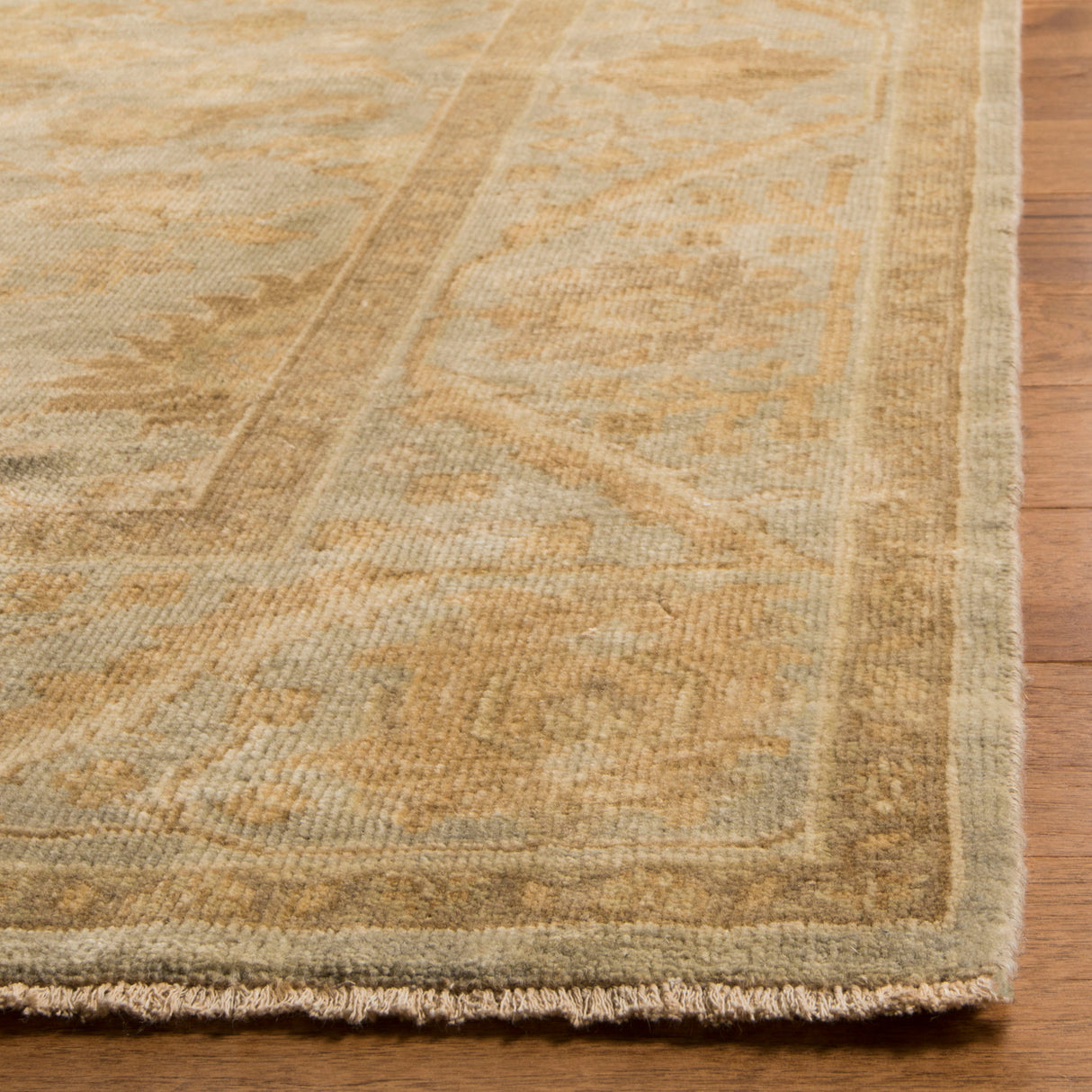 Safavieh Oushak Osh154A Light Blue Rug.