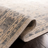 Safavieh Oushak Osh838A Silver Rug.